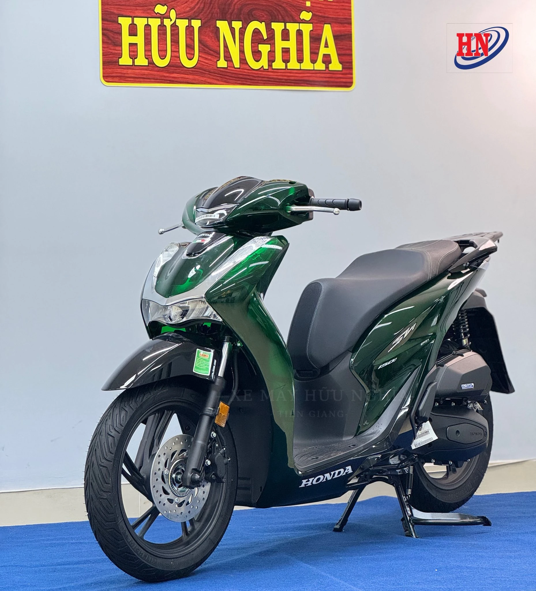 Honda SH Y 150i Vetro – Bieu tuong cua su thanh lich va quy phai 3