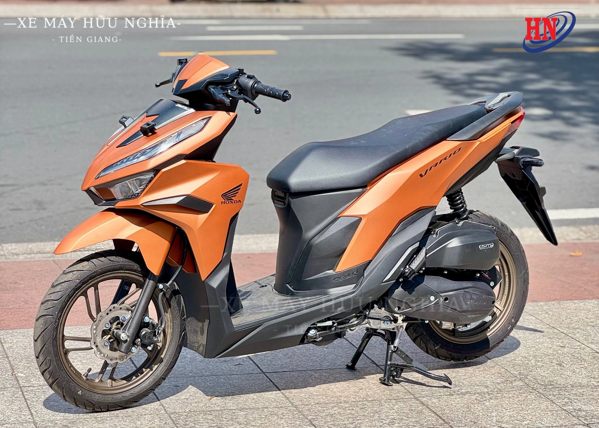 Honda Vario 125 - Màu Cam Vũ Trụ