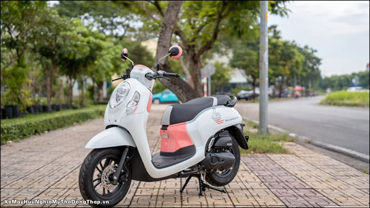 anh xe honda scoopy thai 1 768x512 1