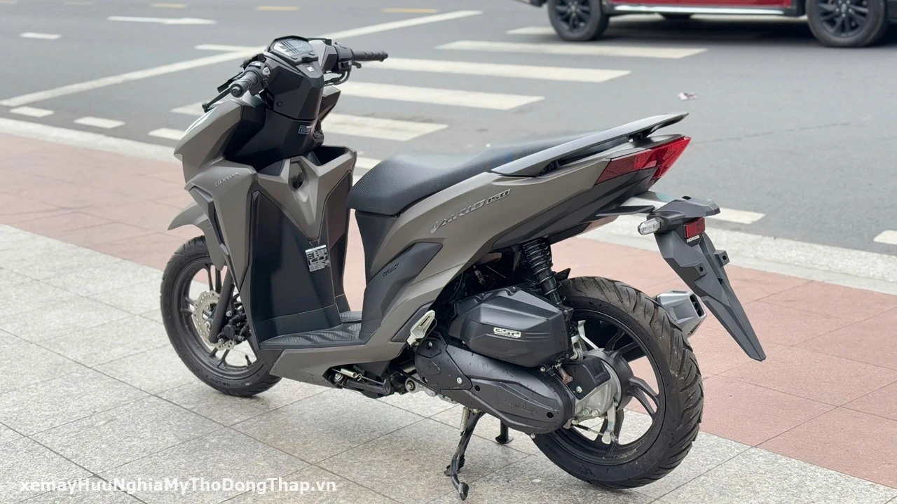 Honda Vario 150 smartkey - màu Vàng Cát (5) Honda Vario 150 smartkey mau Vang Cat 5