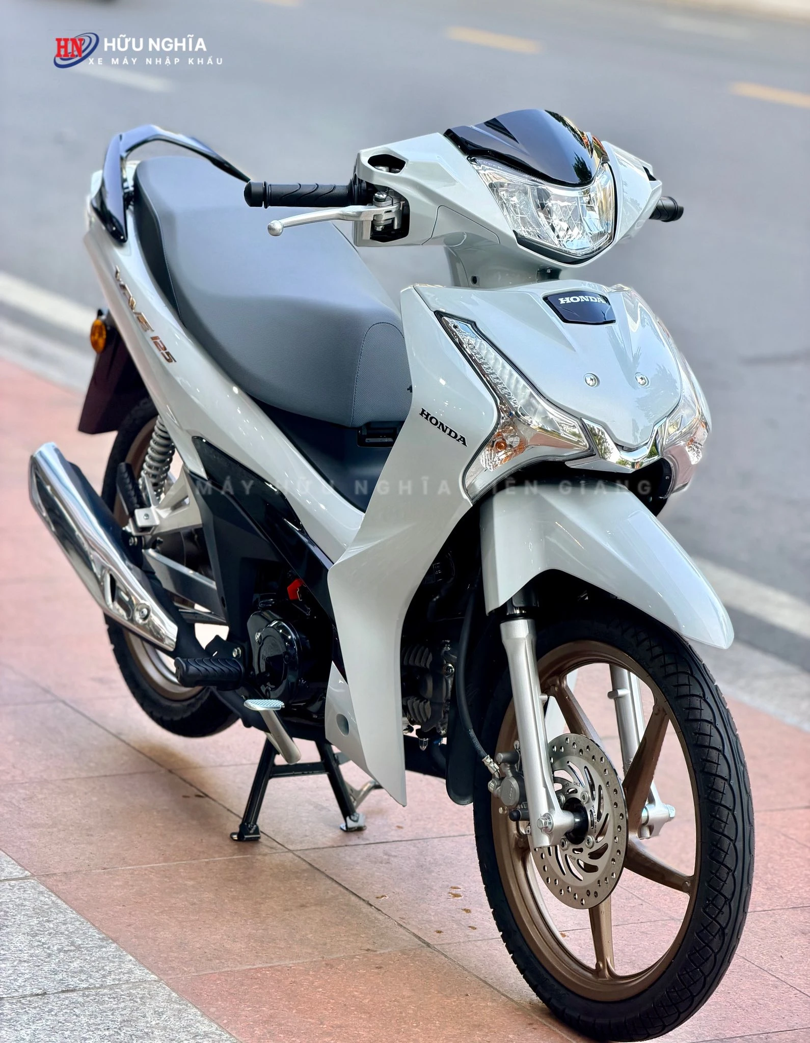 Honda Wave Thai 2026 Smartkey mau xe duoc long khach hang trung nien 3