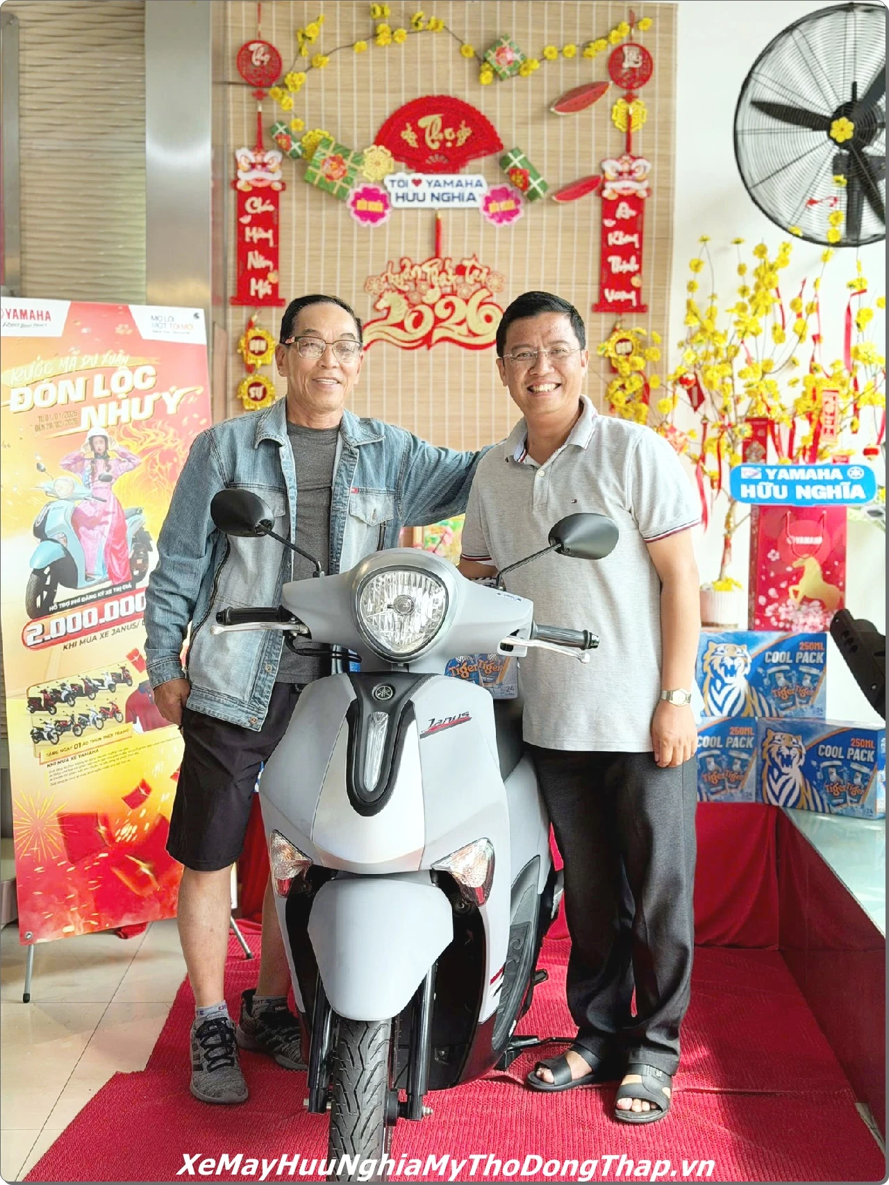 Xe May Huu Nghia chuc Quy khach nam 2026 1