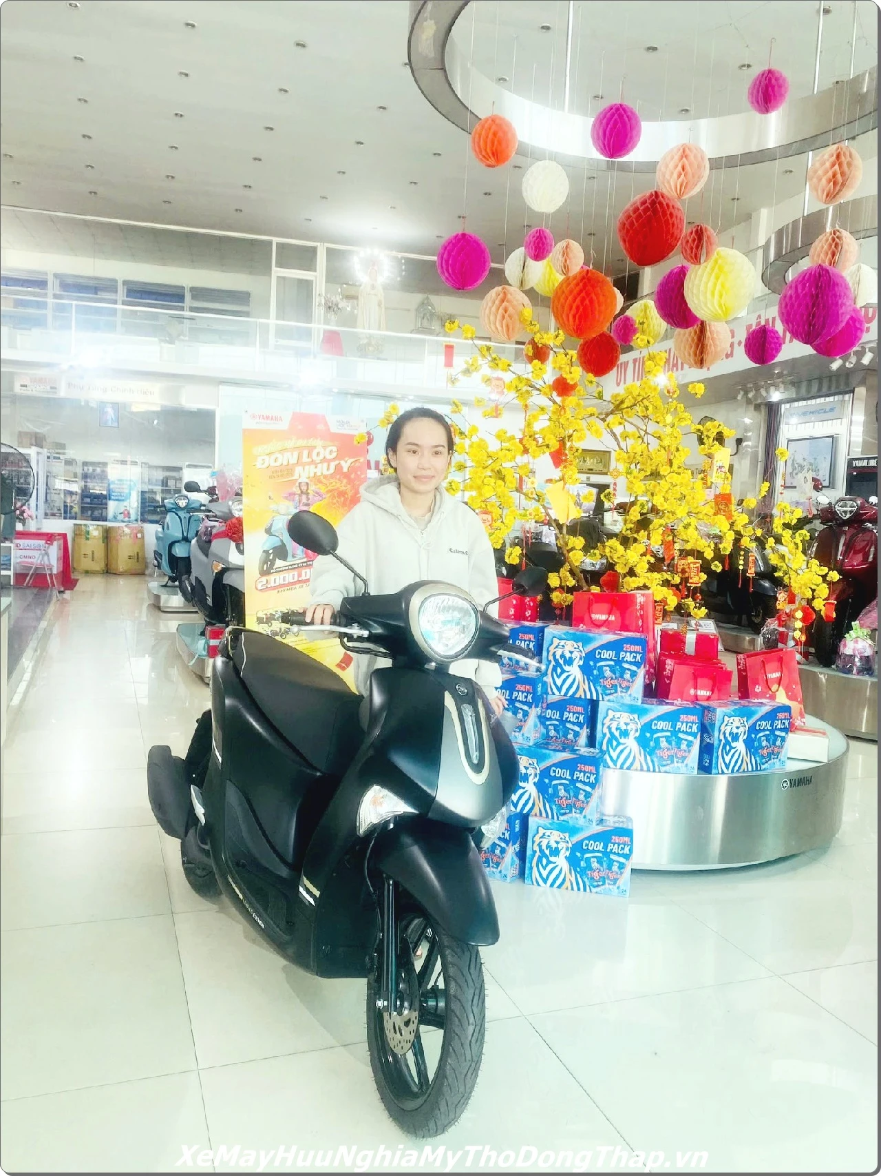 Xe May Huu Nghia chuc Quy khach nam 2026 4