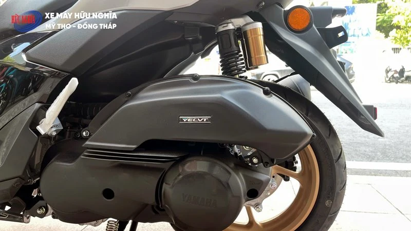 Yamaha NMAX 155 giảm ngay 10 triệu: Cơ hội sở hữu Maxi-Scooter thể thao với giá hấp dẫn 4 YAMAHA NMAX 155 dang giam ngay 1 trieu khi mua xe tai Yamaha Town Huu Nghia 10