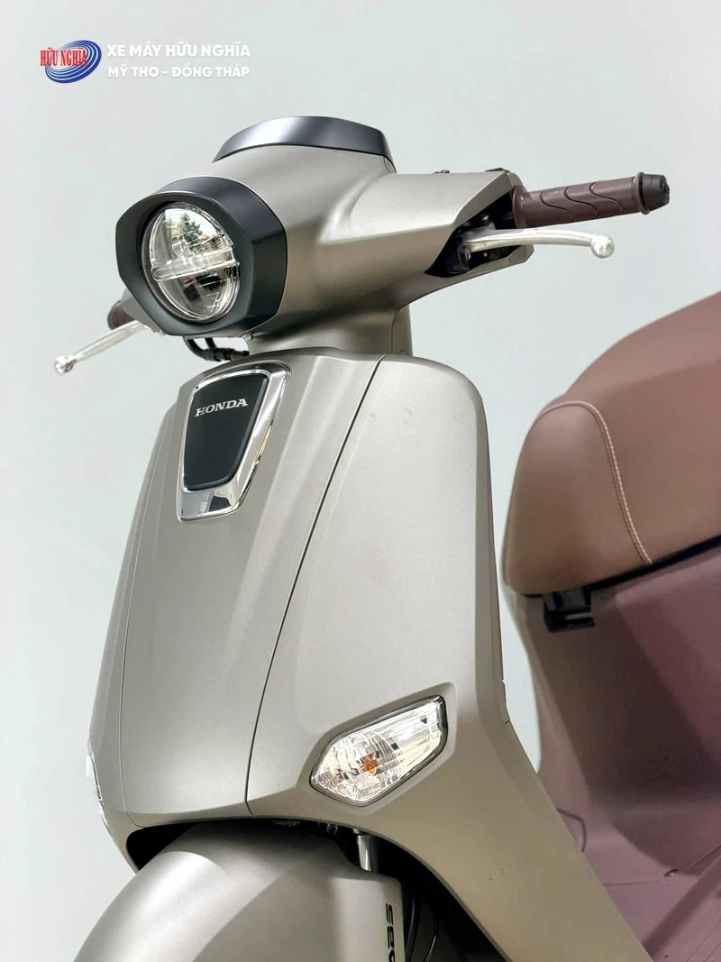 Honda Giorno 125+ nhập khẩu Thái Lan – Xe tay ga đẳng cấp dành cho người biết chơi xe 8 Honda Giorno 125 nhap khau Thai Lan – Xe tay ga dang cap danh cho nguoi biet choi xe 6