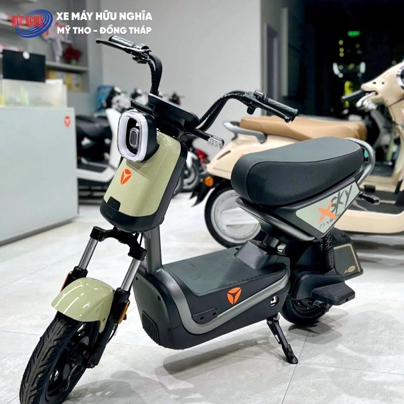 YADEA X-SKY – Mua xe điện cho con đi học, ba mẹ nên chọn chiếc xe đẹp, bền bỉ, tiết kiệm và đặc biệt phải chú trọng an toàn! 11 YADEA X SKY – Mua xe dien cho con di hoc ba me nen chon chiec xe dep ben bi tiet kiem va dac biet phai chu trong an toan 1